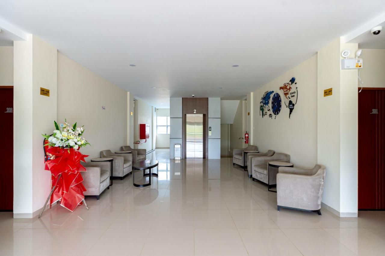 Kubuk Reddoorz Plus At Komplek Abc Batu Aji Batam מראה חיצוני תמונה